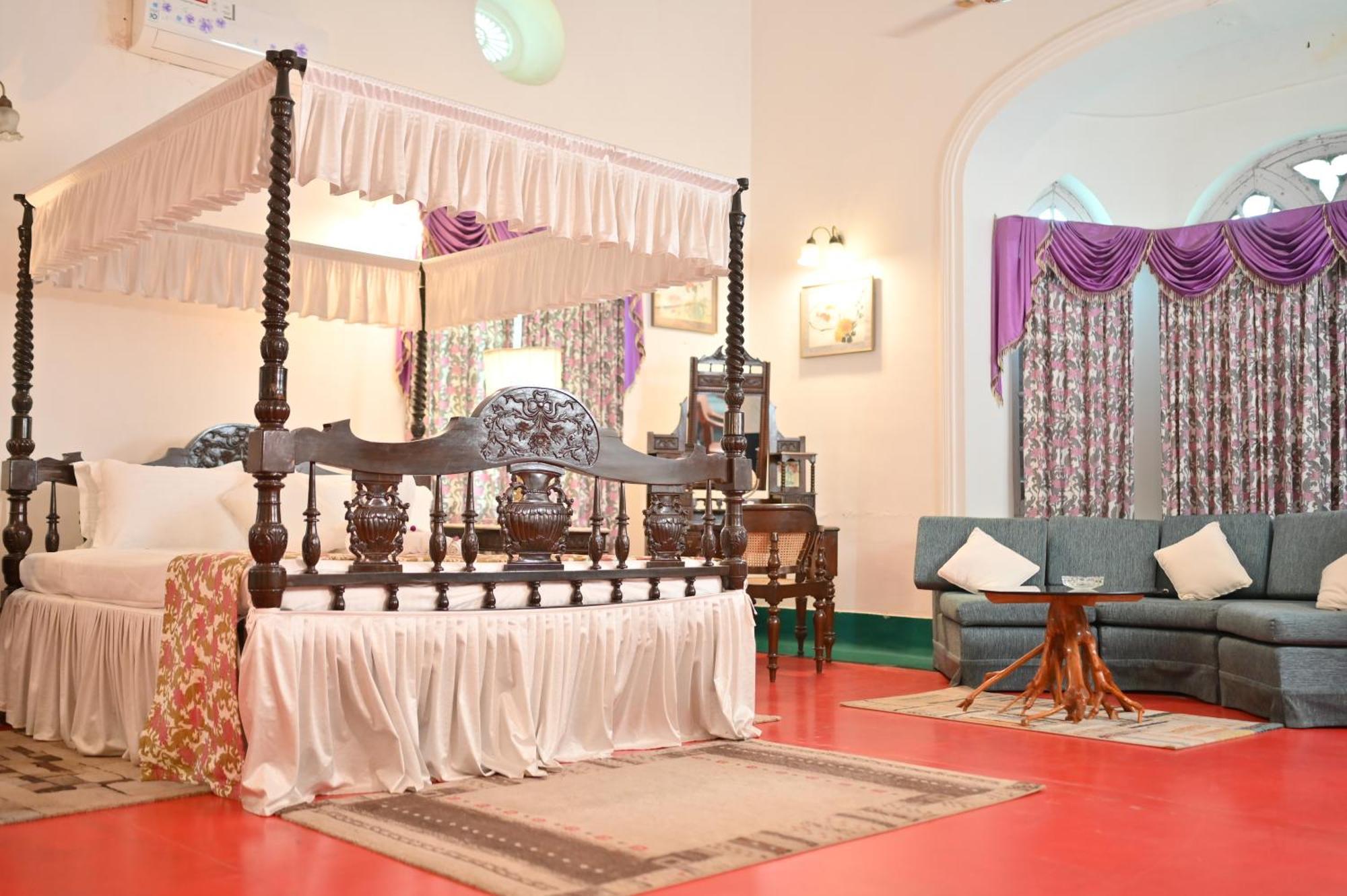 Thengal Manor Hotel Jorhat Exterior photo