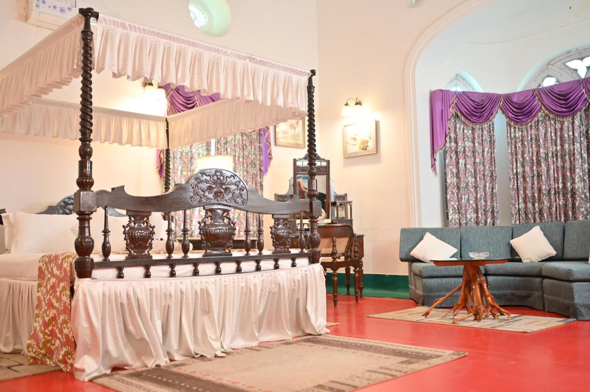 Thengal Manor Hotel Jorhat Exterior photo