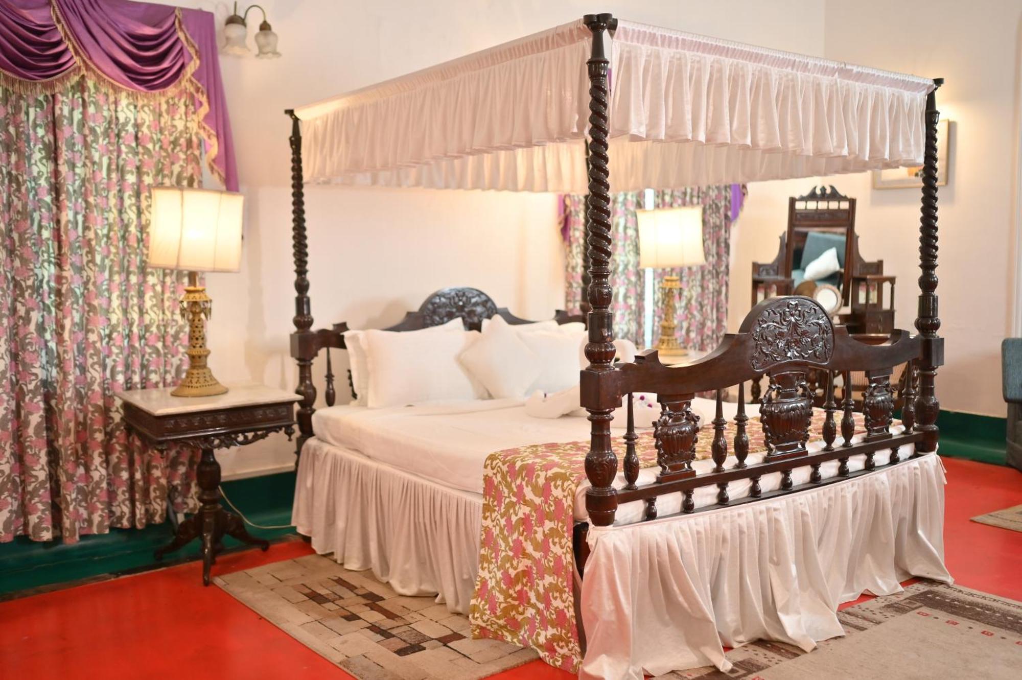 Thengal Manor Hotel Jorhat Exterior photo