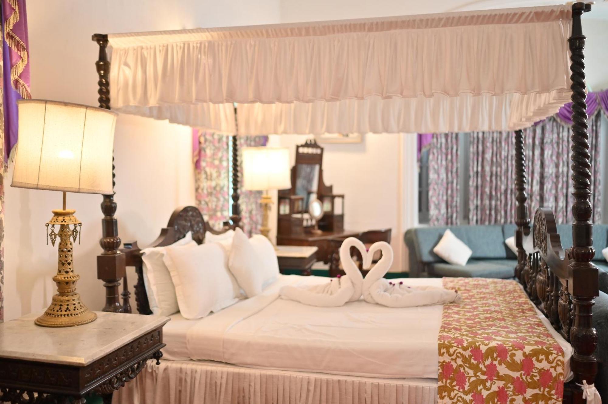 Thengal Manor Hotel Jorhat Exterior photo