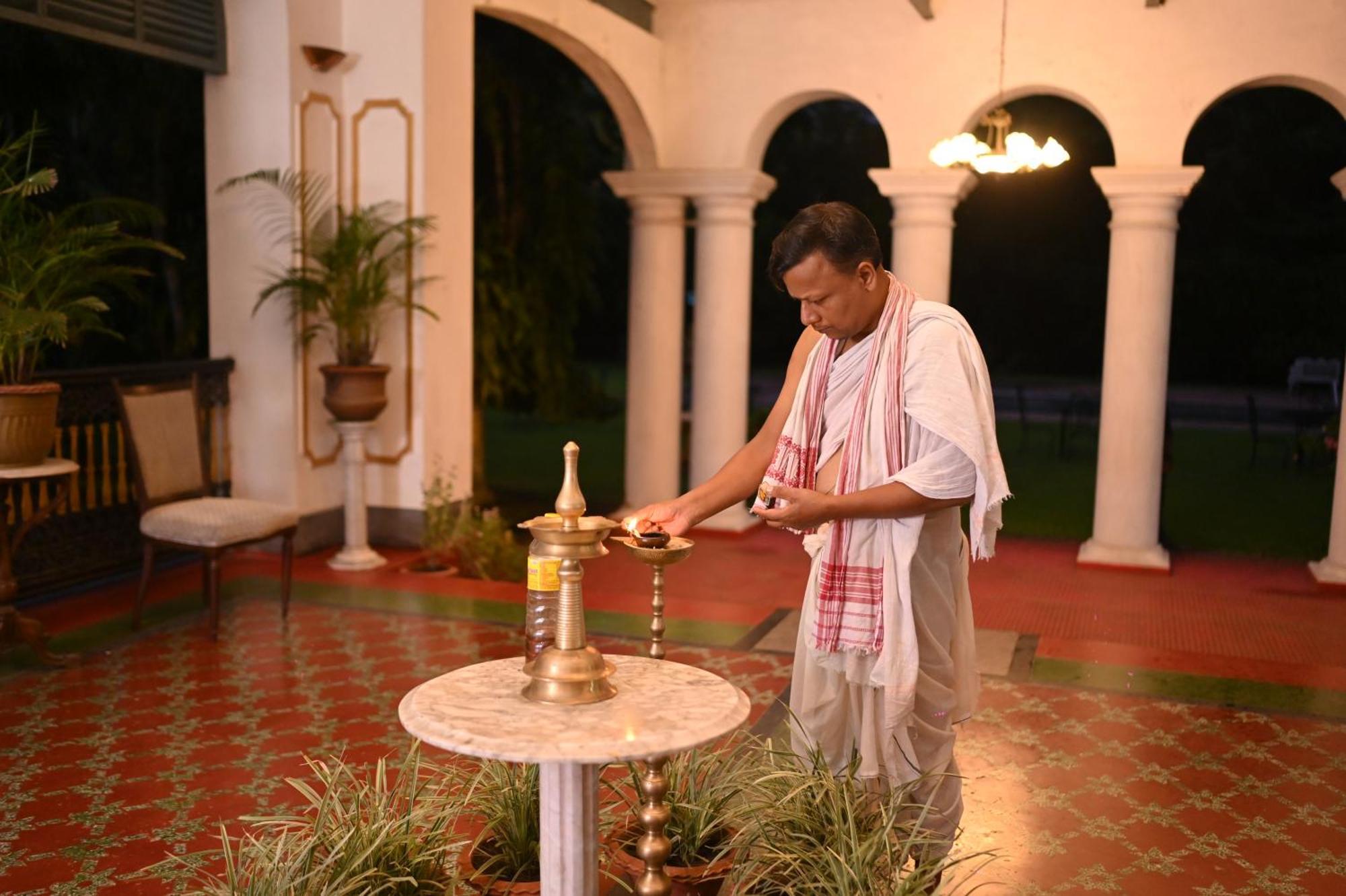 Thengal Manor Hotel Jorhat Exterior photo