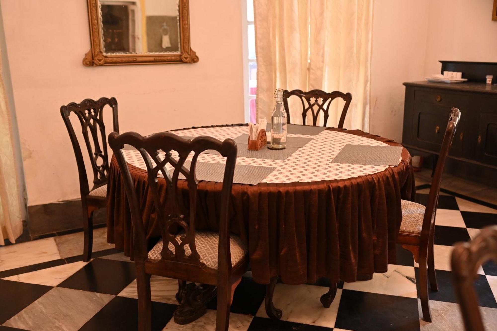 Thengal Manor Hotel Jorhat Exterior photo